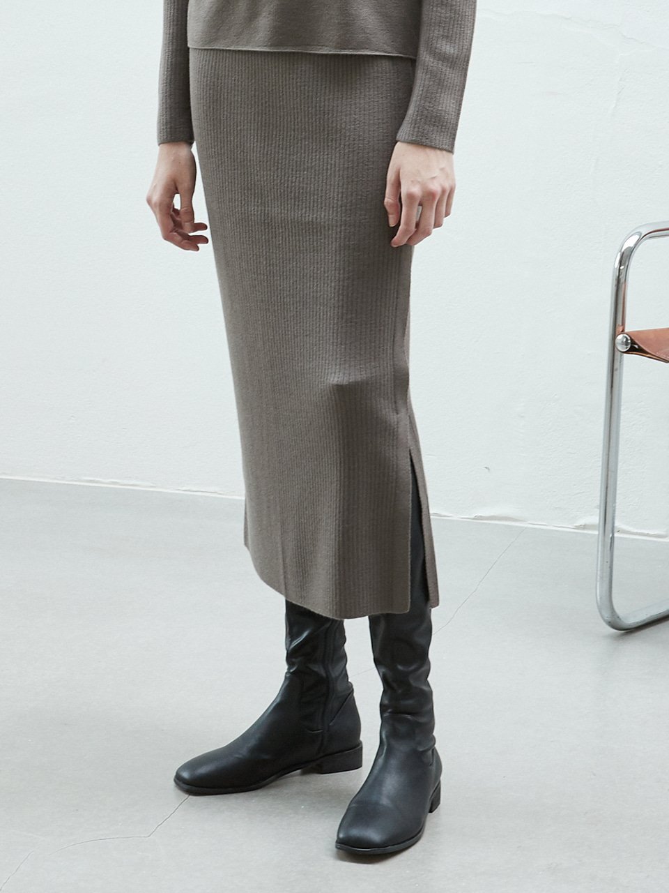 wool mild knit skirt (gray brown)